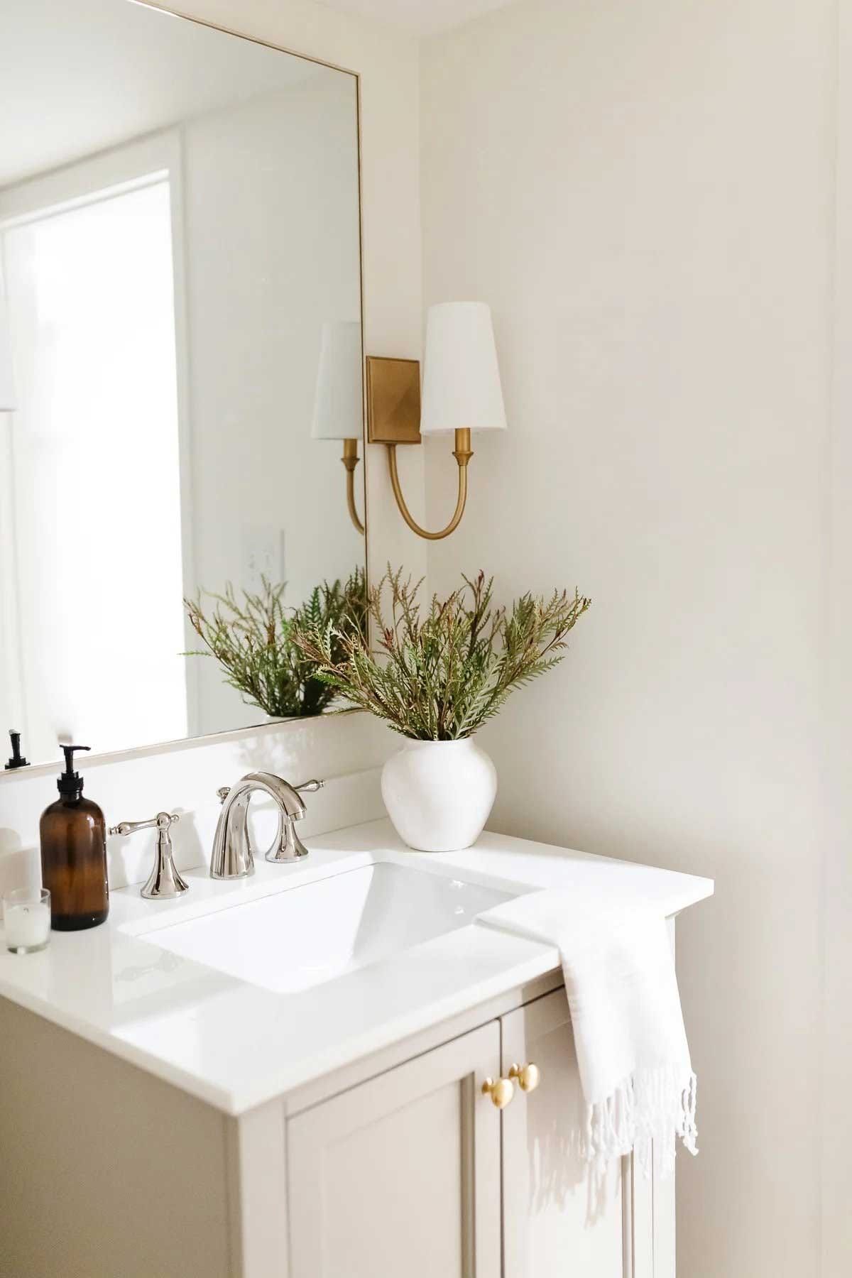 Best Bathroom Paint Colors of 2023